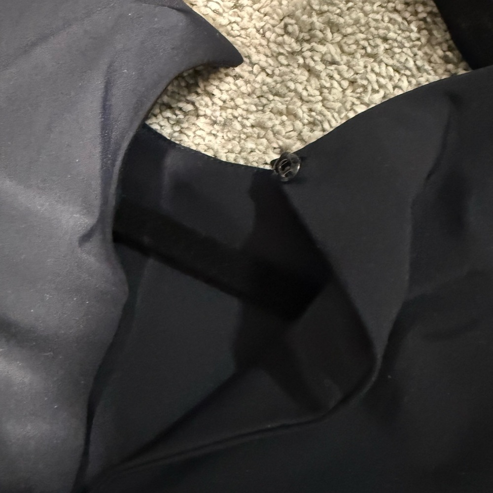 Maria Pinto Chic Black Sleeveless Blouse - Picture 4 of 5
